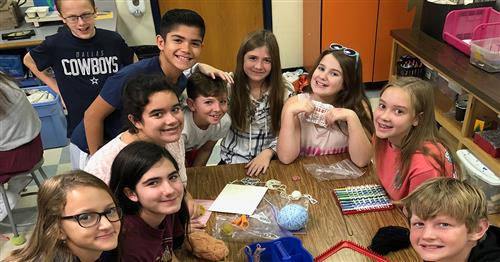 Reinhardt Elementary Sixth Grade Artists Weaving and Sparking Brain Connections 